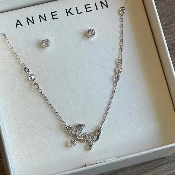 Nordstrom ANNE KLEIN NIB silver-tone Crystal Joy Necklace / Earrings Set - Picture 4 of 4